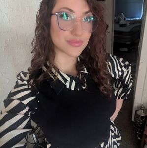 Meet your Posher, Jenna